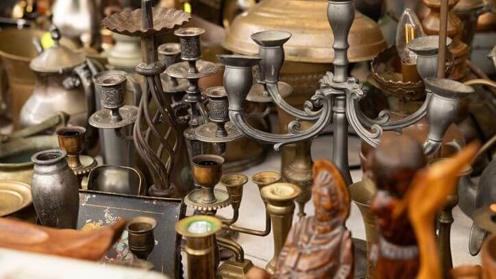 Antique buyers Palm Springs. Updated 2025